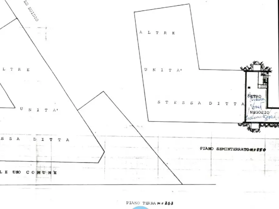 Immagine 5 di Negozio in vendita  in Viale Stazione a Montegrotto Terme