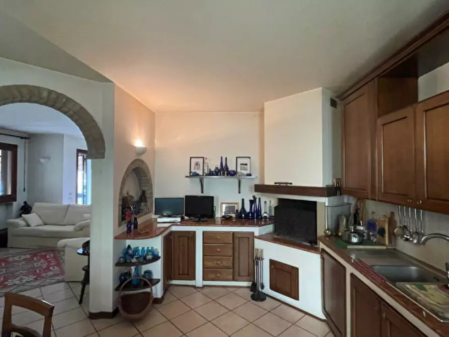 Immagine 3 di Casa bifamiliare in vendita  in via San Pio X a Loreggia