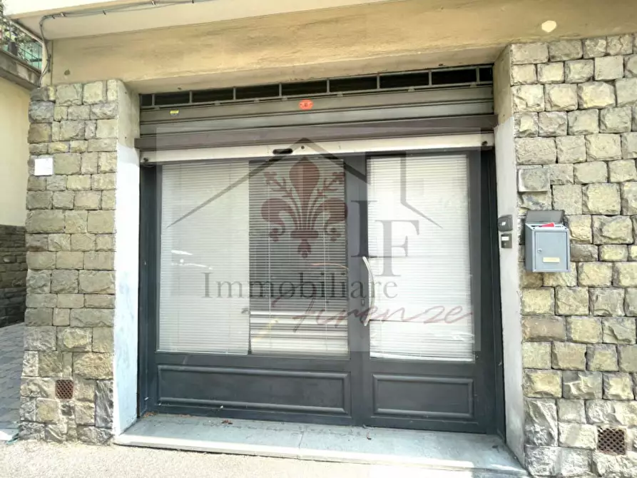 Immagine 2 di Negozio in vendita  in Via Mugello a Firenze