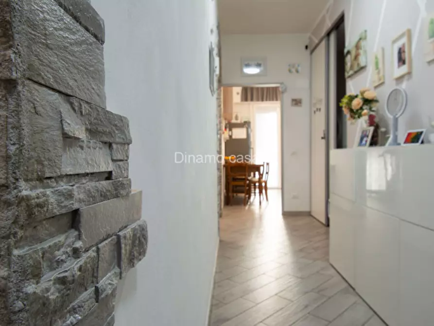 Immagine 5 di Appartamento in vendita  in via aspromonte a Prato