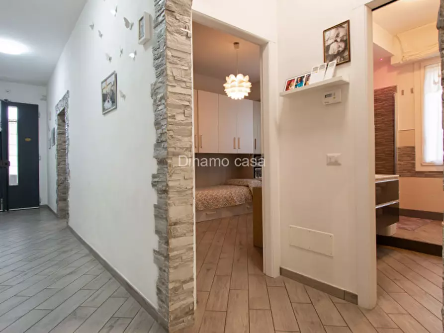 Immagine 6 di Appartamento in vendita  in via aspromonte a Prato