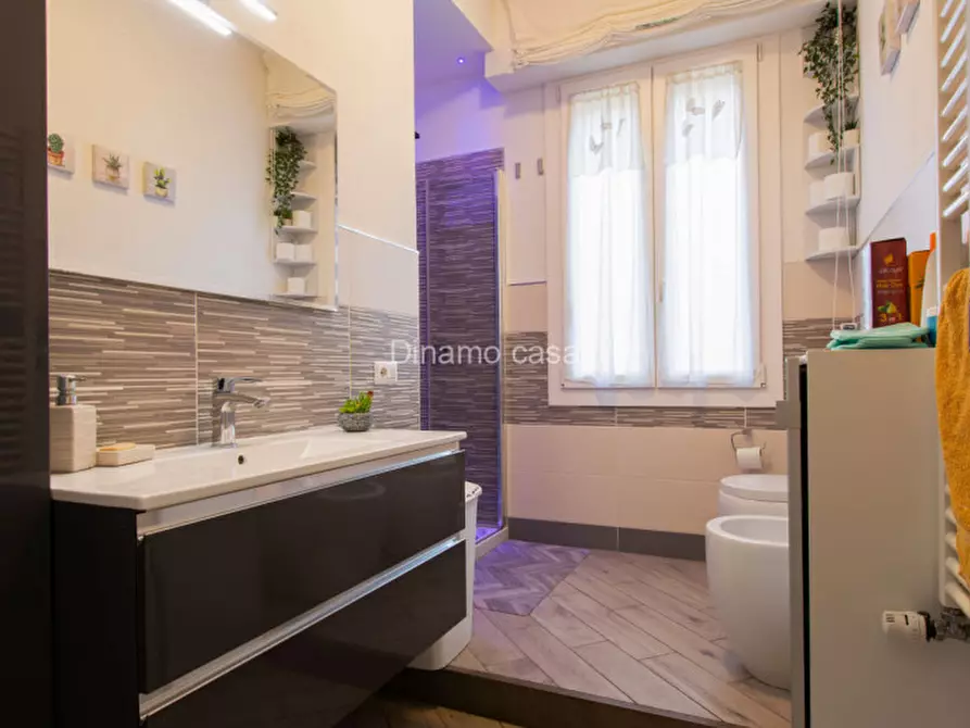 Immagine 10 di Appartamento in vendita  in via aspromonte a Prato