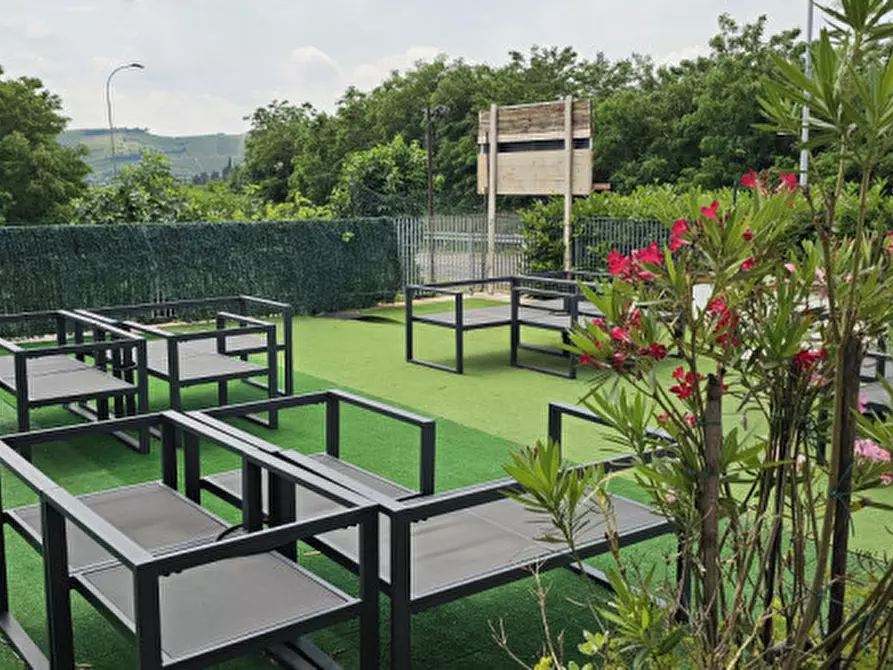 Immagine 3 di Negozio in affitto  a Roncà