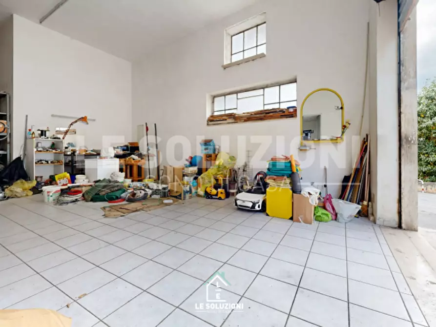 Immagine 5 di Laboratorio in vendita  in via della conciliazione 93 a Putignano