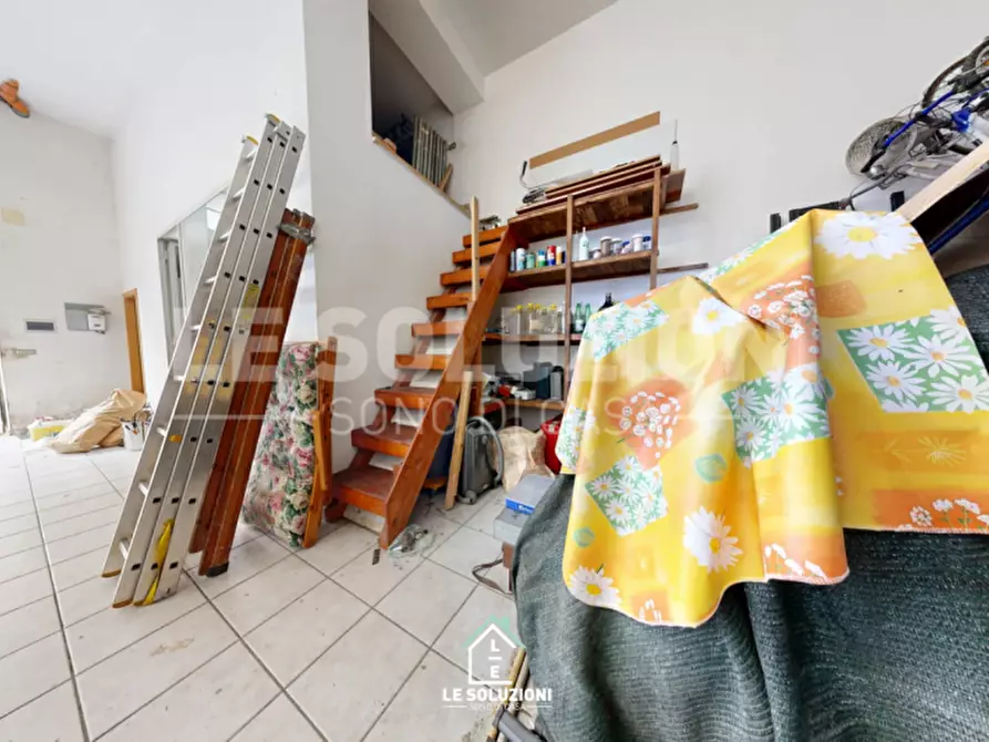 Immagine 9 di Laboratorio in vendita  in via della conciliazione 93 a Putignano