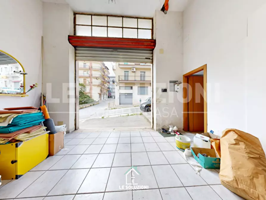 Immagine 11 di Laboratorio in vendita  in via della conciliazione 93 a Putignano