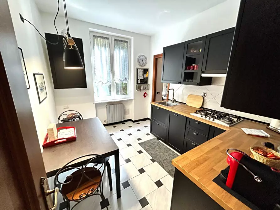 Immagine 11 di Appartamento in vendita  in Strada statale 1 Via Aurelia a Camogli