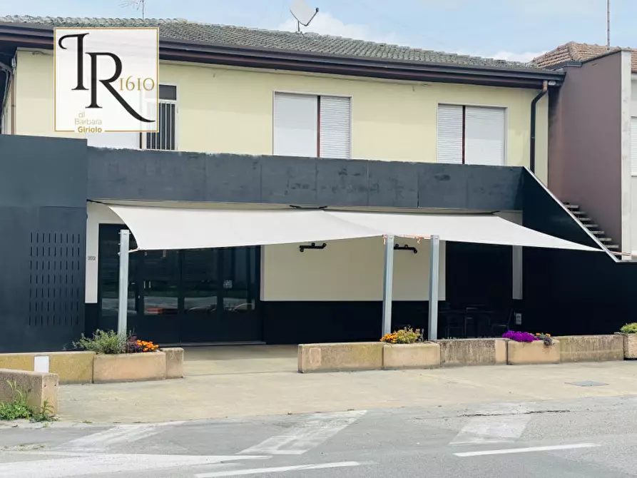 Immagine 1 di Attività commerciale in vendita  a Badia Polesine
