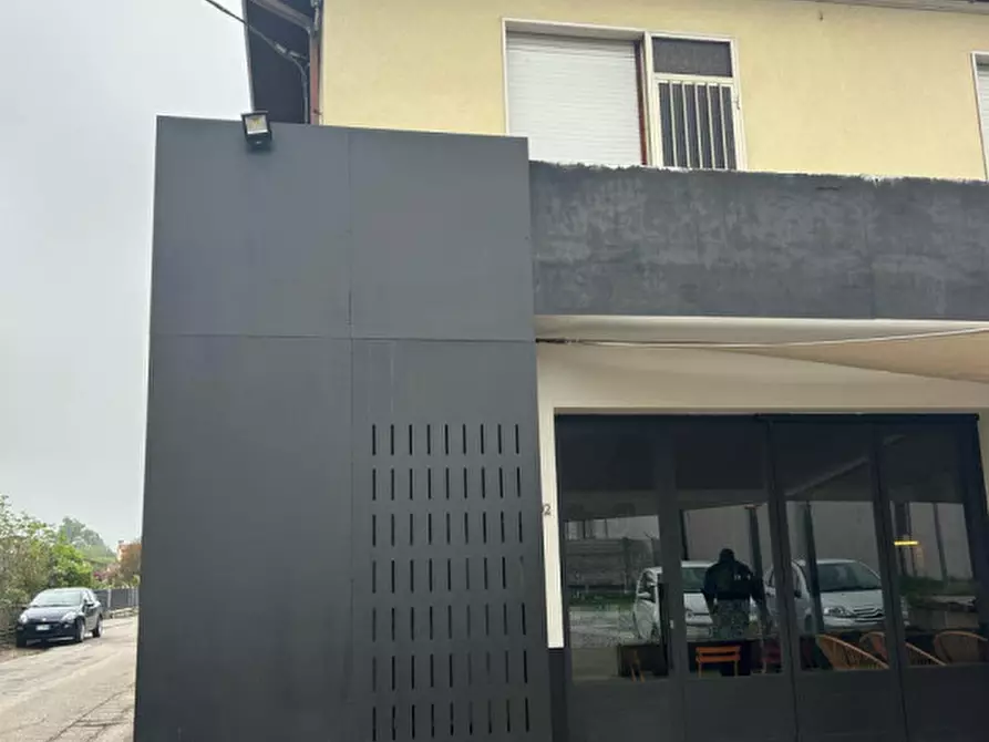 Immagine 2 di Attività commerciale in vendita  a Badia Polesine
