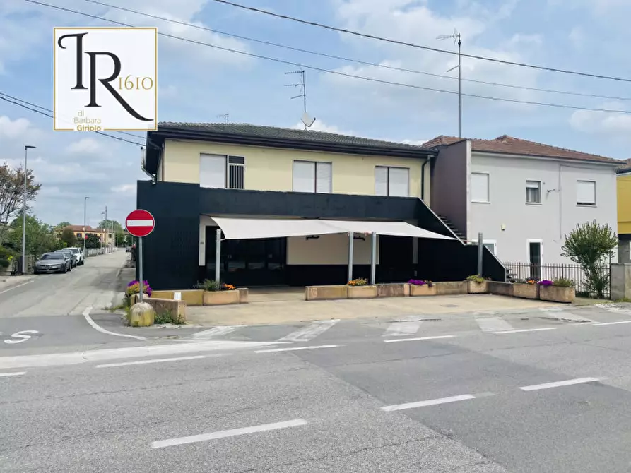 Immagine 3 di Attività commerciale in vendita  a Badia Polesine