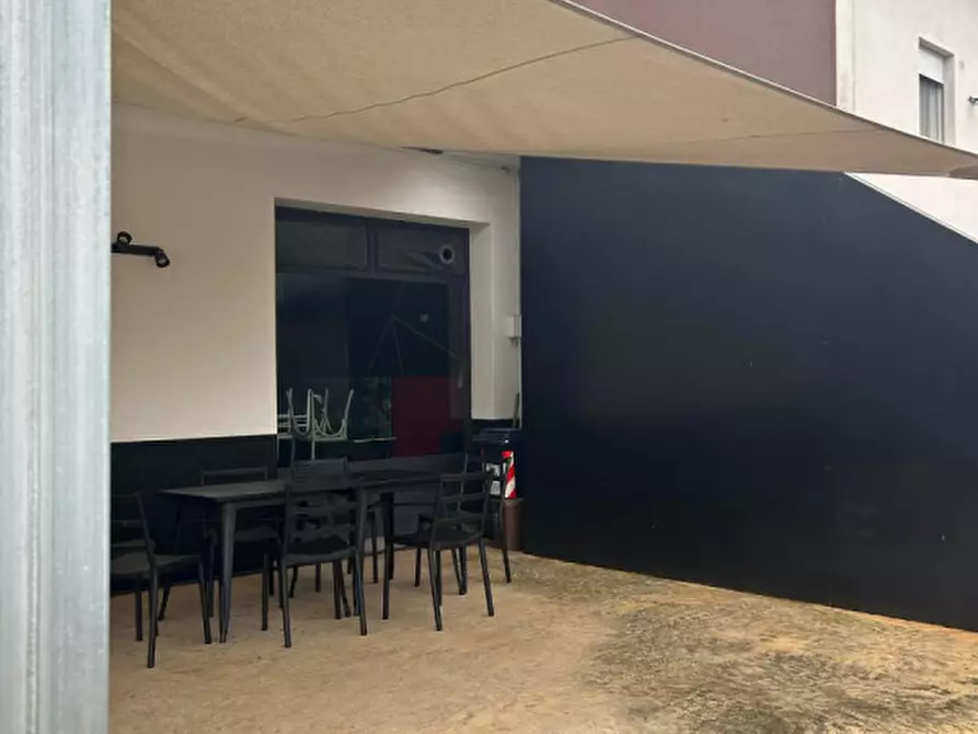 Immagine 5 di Attività commerciale in vendita  a Badia Polesine