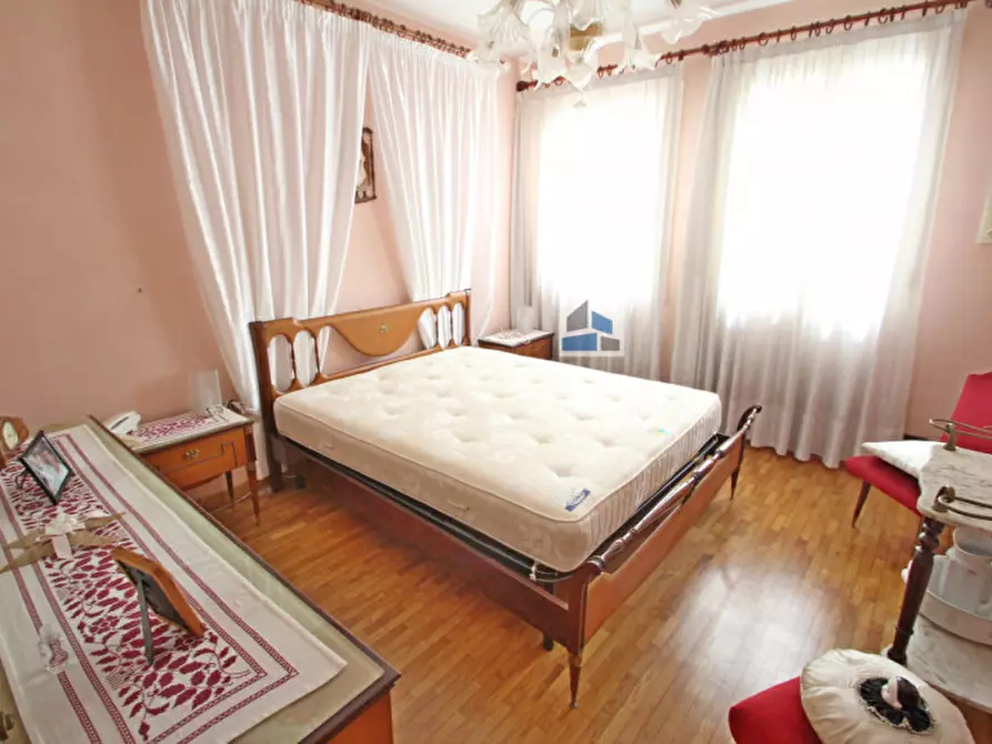 Immagine 5 di Casa trifamiliare in vendita  in Via Alcide De Gasperi a Santa Maria Di Sala