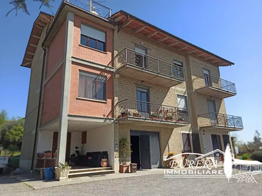 Immagine 2 di Appartamento in vendita  in strada vaiano a Castiglione Del Lago