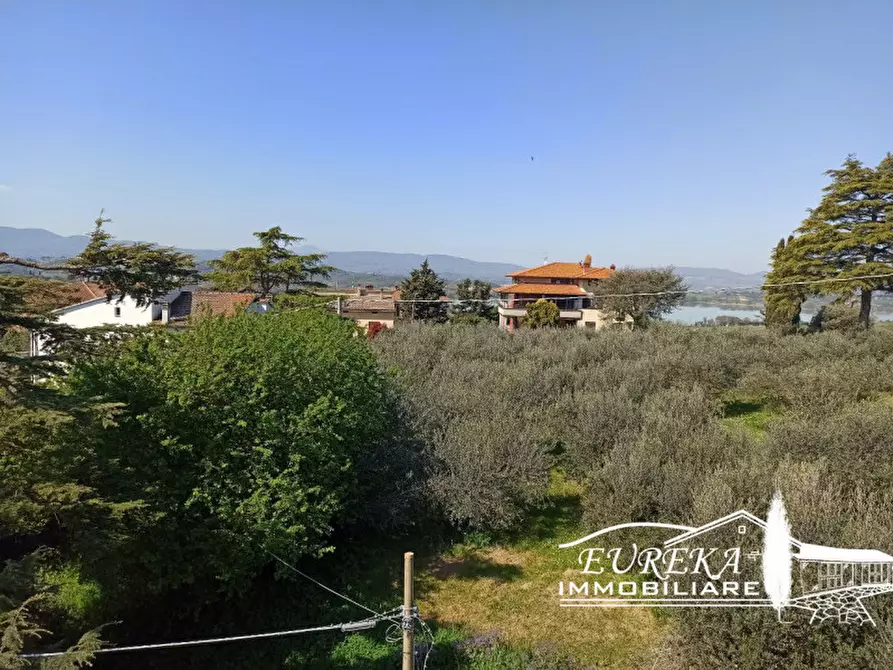 Immagine 3 di Appartamento in vendita  in strada vaiano a Castiglione Del Lago