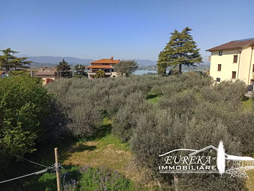 Immagine 4 di Appartamento in vendita  in strada vaiano a Castiglione Del Lago