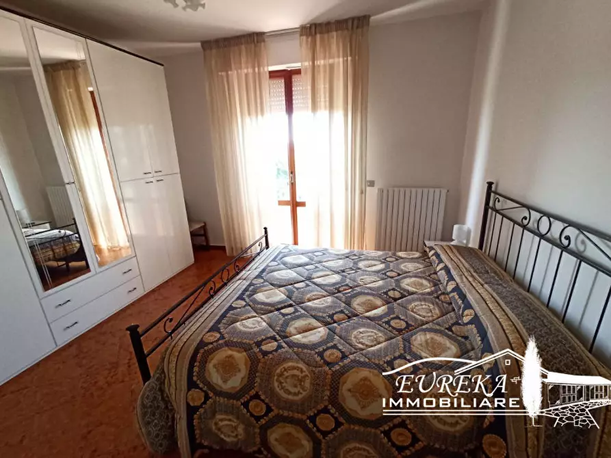 Immagine 19 di Appartamento in vendita  in strada vaiano a Castiglione Del Lago