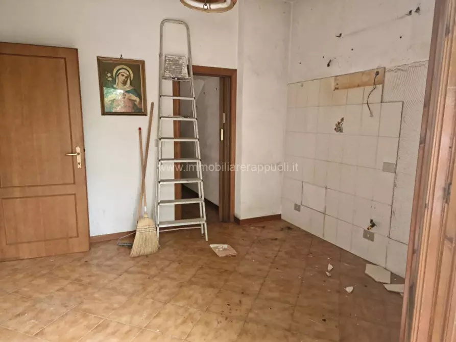 Immagine 8 di Villetta a schiera in vendita  a Sinalunga