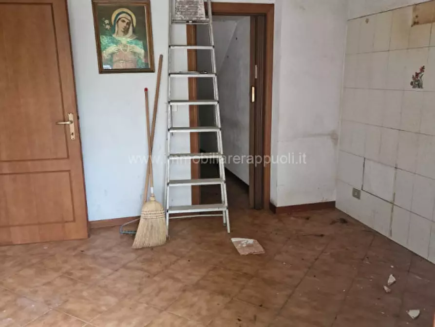 Immagine 10 di Villetta a schiera in vendita  a Sinalunga