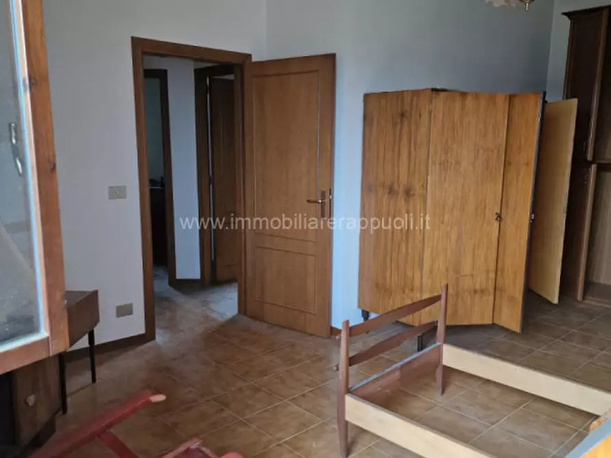 Immagine 12 di Villetta a schiera in vendita  a Sinalunga