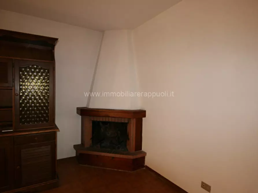 Immagine 13 di Villetta a schiera in vendita  a Sinalunga