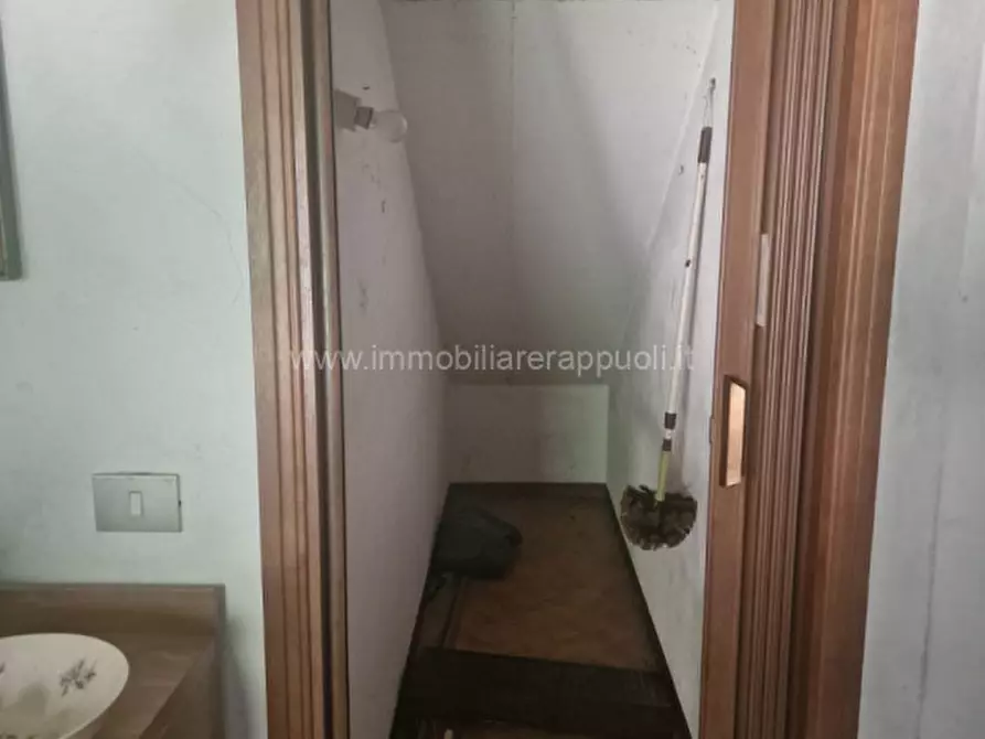 Immagine 19 di Villetta a schiera in vendita  a Sinalunga