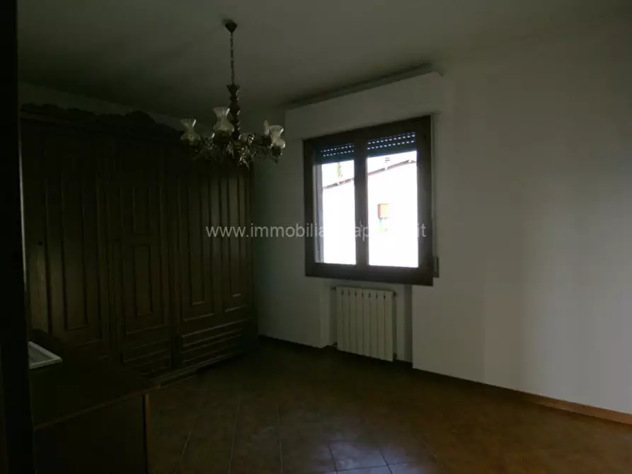 Immagine 21 di Villetta a schiera in vendita  a Sinalunga