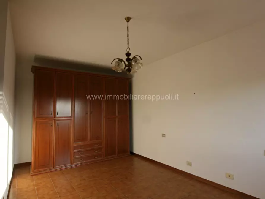 Immagine 22 di Villetta a schiera in vendita  a Sinalunga