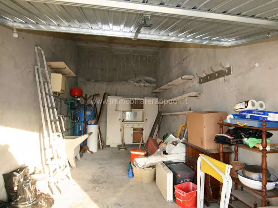 Immagine 34 di Villetta a schiera in vendita  a Sinalunga