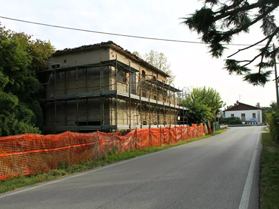 Immagine 2 di Rustico / casale in vendita  in Via Tramonte a Torreglia