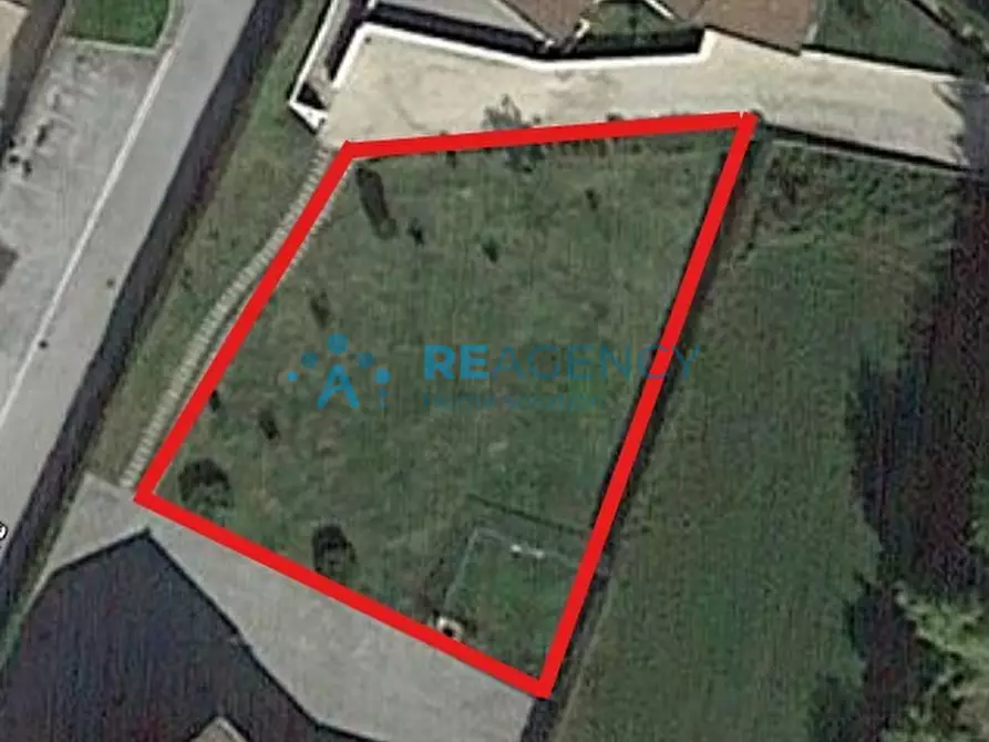 Immagine 3 di Terreno in vendita  in Via Martiri della Libertà a Caltrano