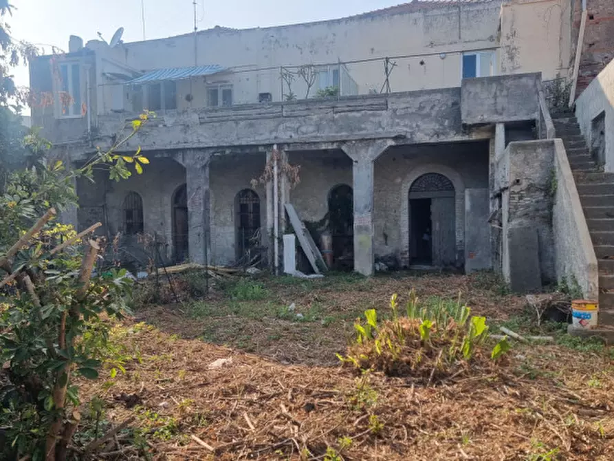 Immagine 13 di Palazzo in vendita  in Via Policastrelli,N°209 a Milazzo
