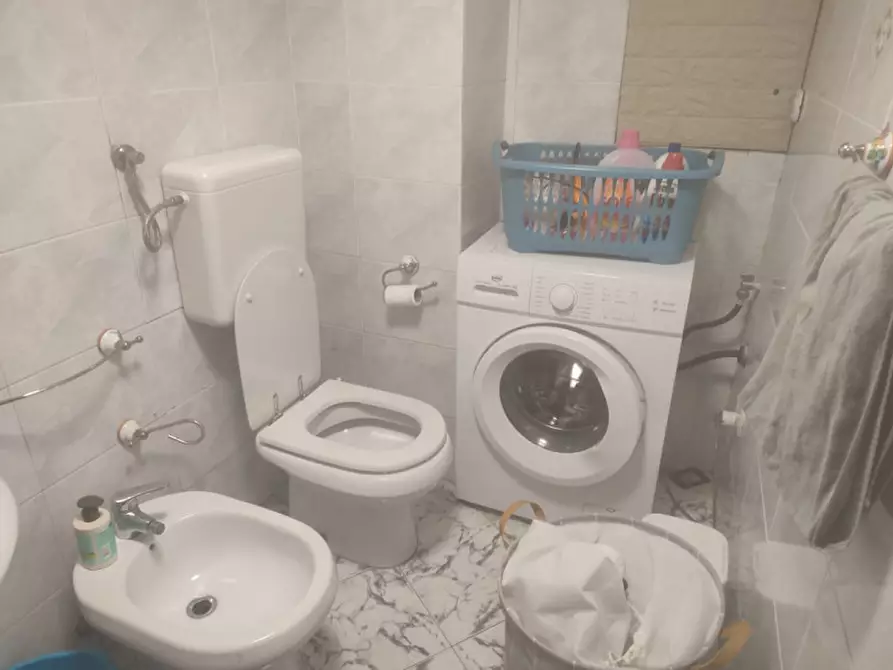 Immagine 10 di Appartamento in affitto  in Vico Ferdinando San felice a Napoli