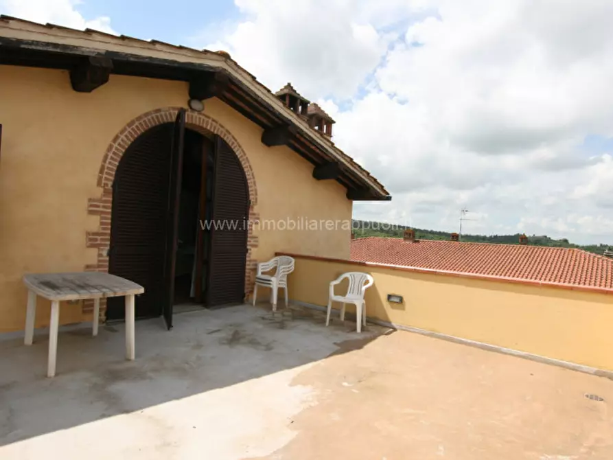 Immagine 11 di Appartamento in vendita  a Trequanda