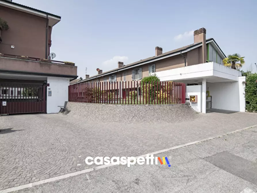 Immagine 1 di Villetta a schiera in vendita  in Via Pavia a Siziano