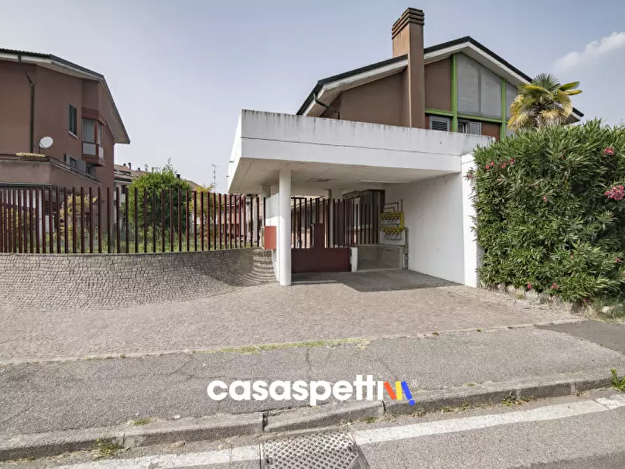 Immagine 2 di Villetta a schiera in vendita  in Via Pavia a Siziano