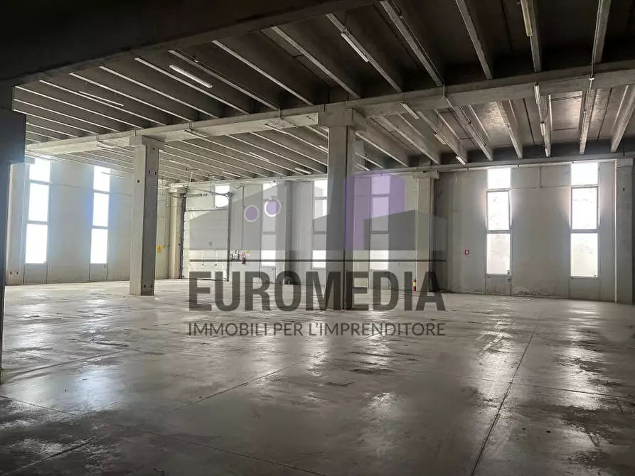 Immagine 5 di Capannone industriale in vendita  in Via Trieste a Colognola Ai Colli