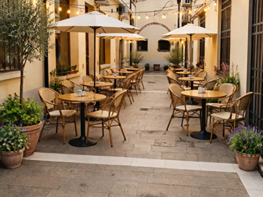 Immagine 5 di Attività commerciale in vendita  a Venezia