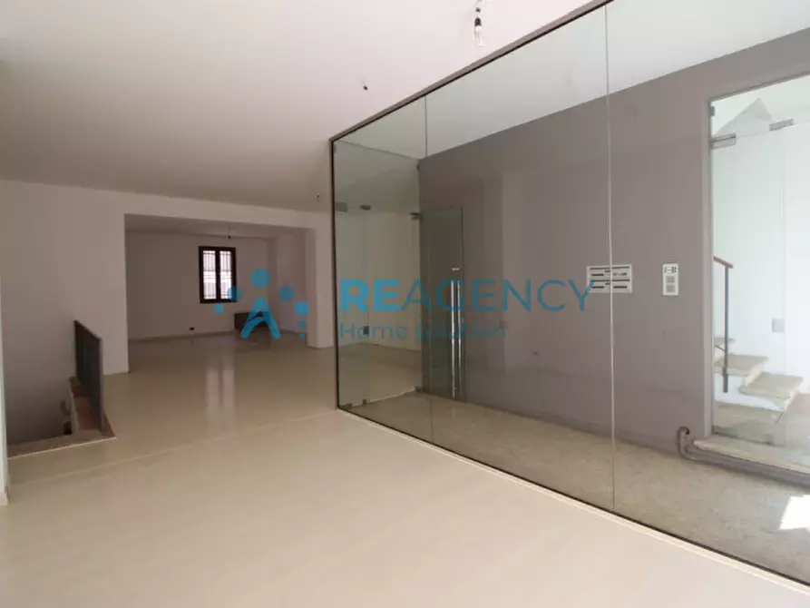 Immagine 2 di Appartamento in vendita  in Via Trieste a Thiene