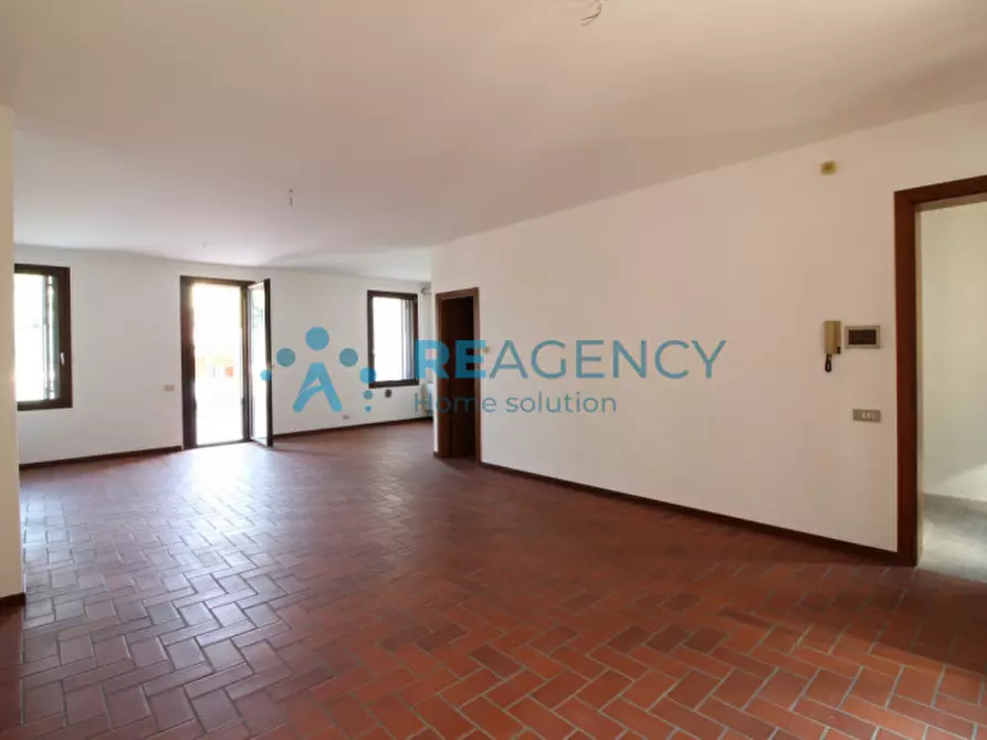 Immagine 5 di Appartamento in vendita  in Via Trieste a Thiene