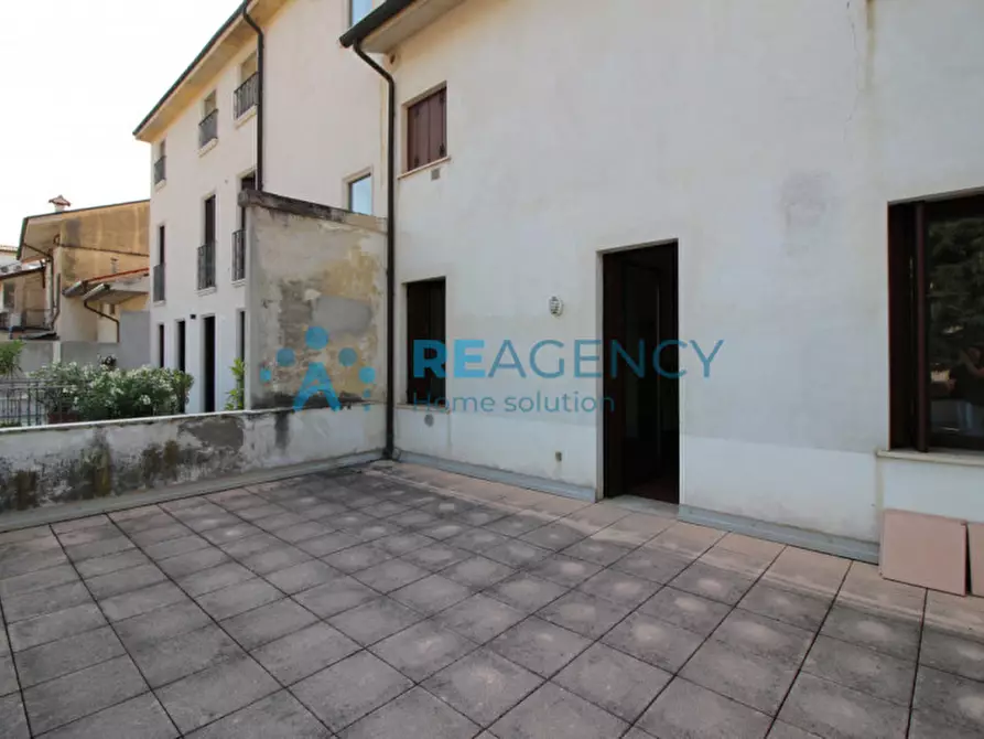 Immagine 8 di Appartamento in vendita  in Via Trieste a Thiene
