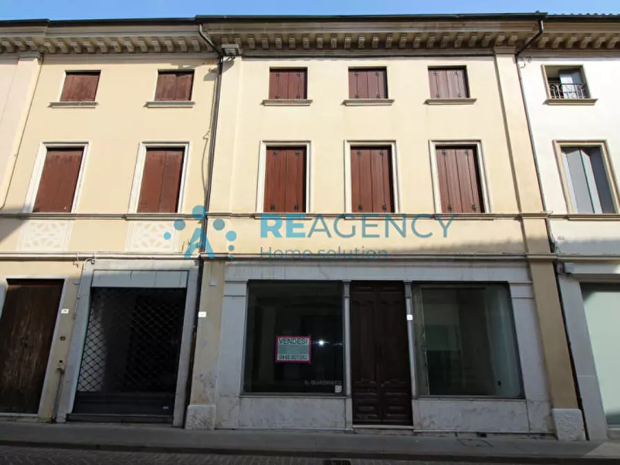 Immagine 13 di Appartamento in vendita  in Via Trieste a Thiene