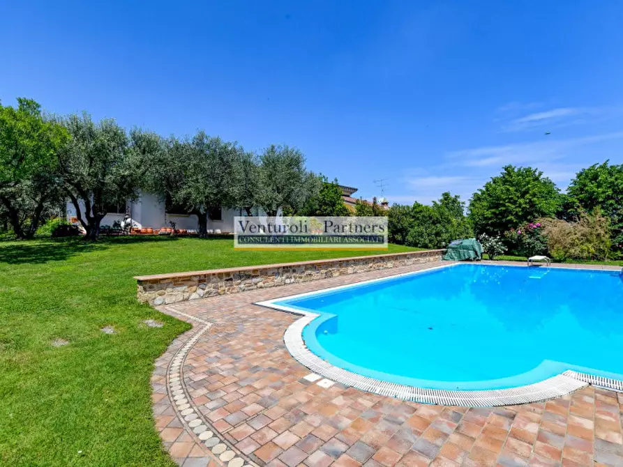 Immagine 13 di Villa in vendita  in Via Nino Dal Pra a Sirmione