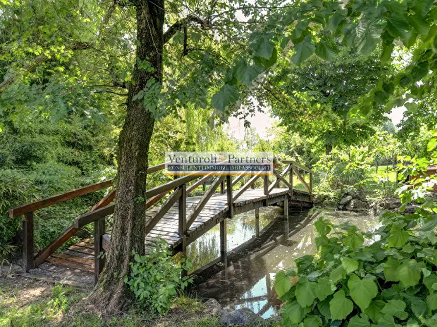 Immagine 15 di Villa in vendita  in Via Nino Dal Pra a Sirmione