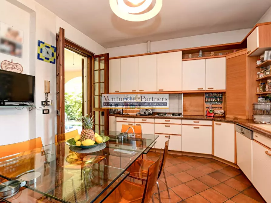 Immagine 26 di Villa in vendita  in Via Nino Dal Pra a Sirmione