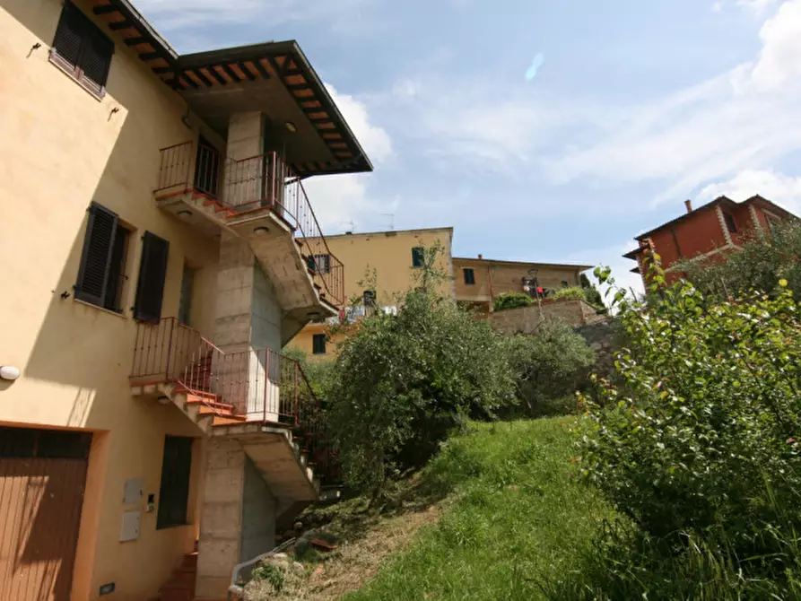 Immagine 2 di Villetta a schiera in vendita  a Trequanda