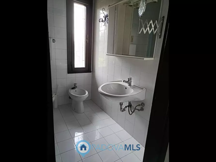 Immagine 13 di Casa bifamiliare in vendita  in VIA FRIULI a Selvazzano Dentro