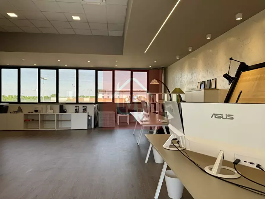 Immagine 18 di Ufficio in vendita  in Via della Ferrovia Vecchia a Cervignano Del Friuli