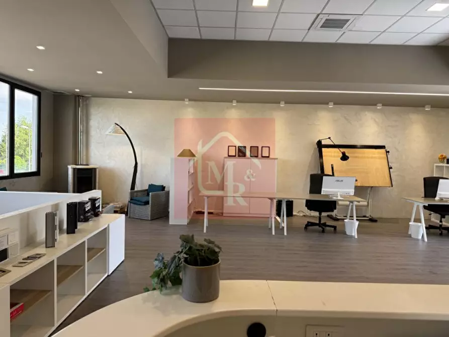 Immagine 25 di Ufficio in vendita  in Via della Ferrovia Vecchia a Cervignano Del Friuli