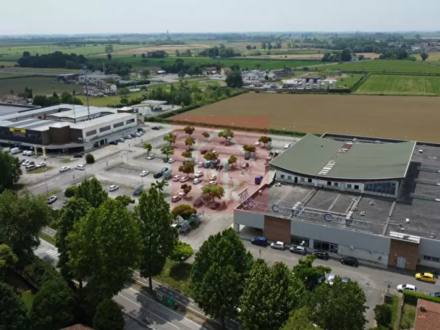 Immagine 44 di Ufficio in vendita  in Via della Ferrovia Vecchia a Cervignano Del Friuli