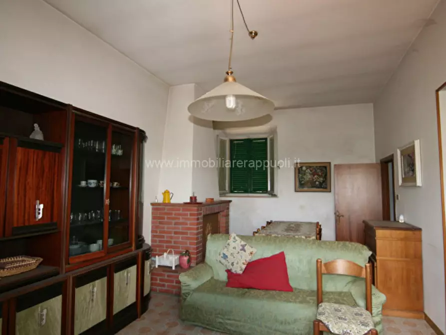 Immagine 2 di Casa indipendente in vendita  a Sinalunga